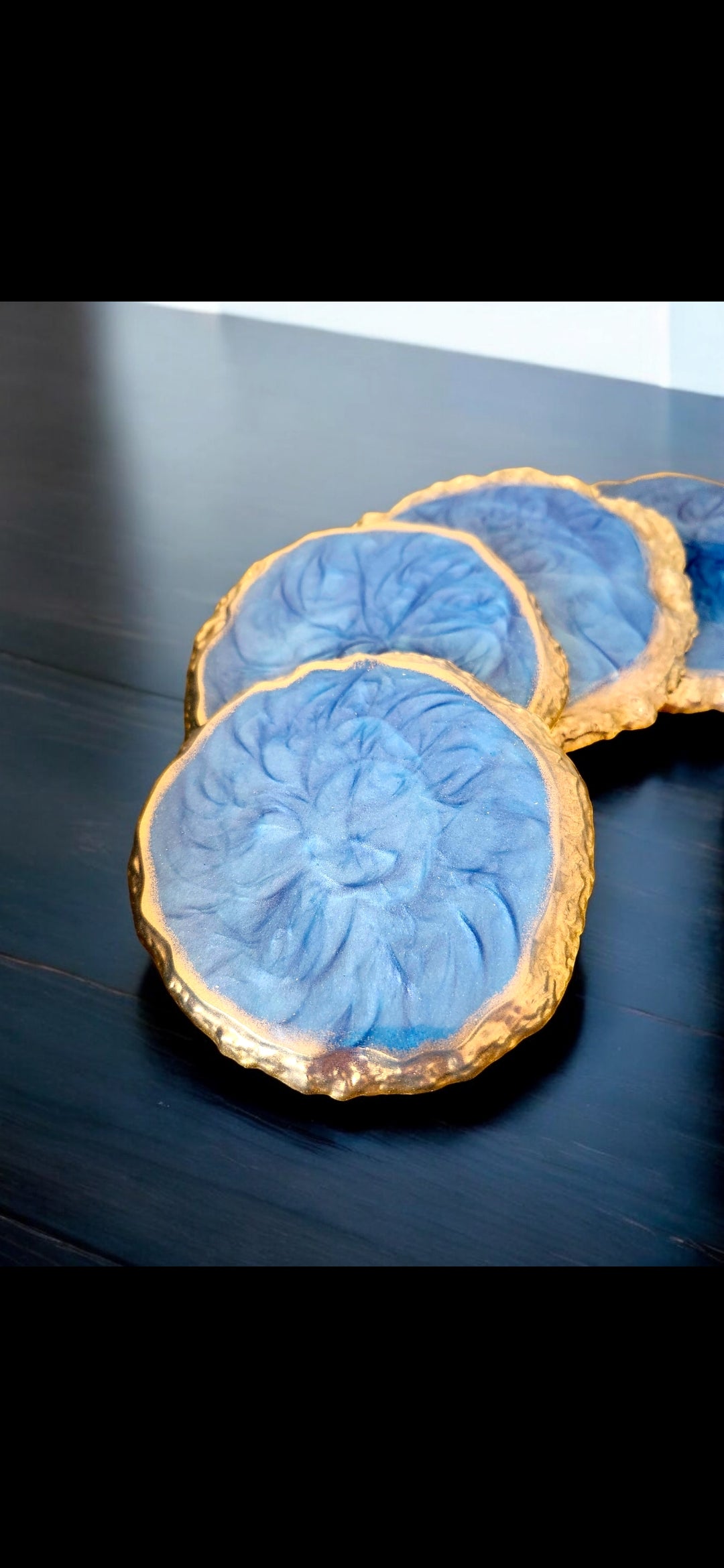 Midnight Surge – Gilded Blue Resin Coaster Set (4-Piece)