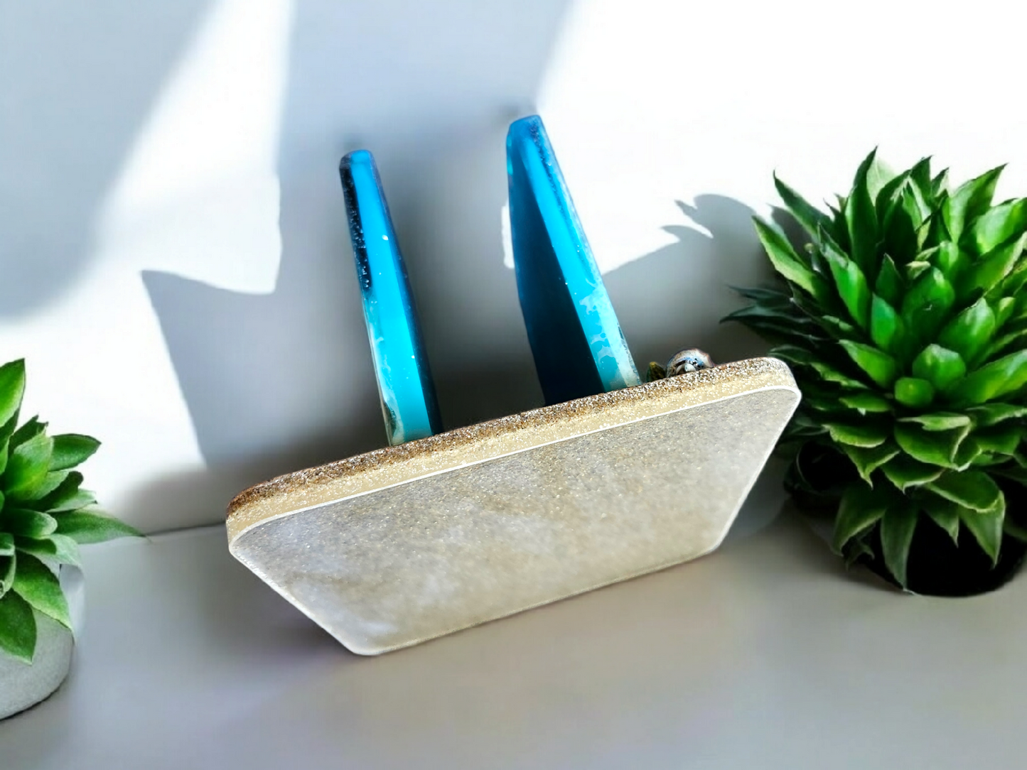 Ocean Bliss Resin Napkin Holder – Handcrafted with Real Sand & Seashells